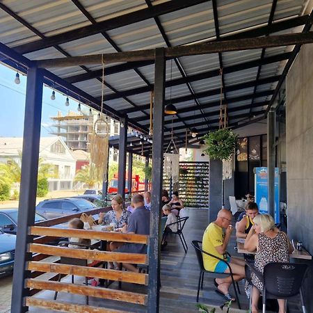 New House Kobuleti 2 Hotel Bagian luar foto