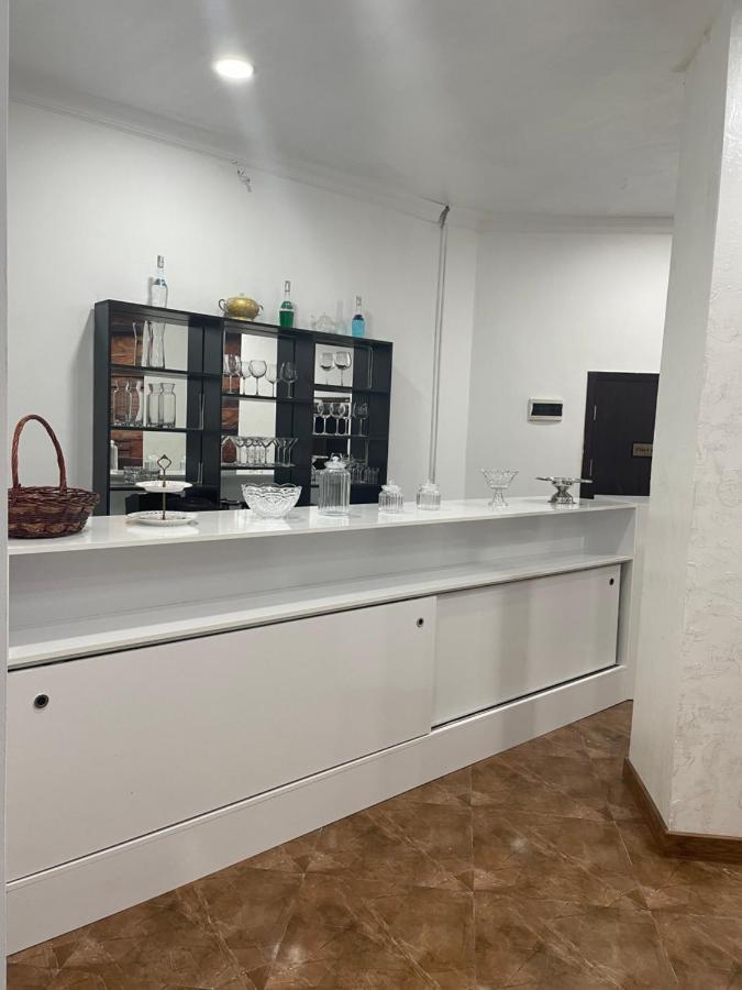 New House Kobuleti 2 Hotel Bagian luar foto