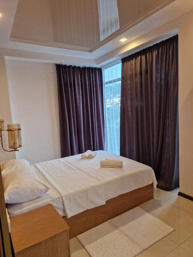 New House Kobuleti 2 Hotel Bagian luar foto