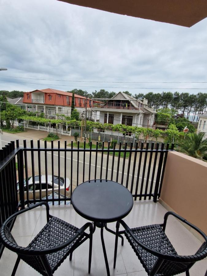 New House Kobuleti 2 Hotel Bagian luar foto
