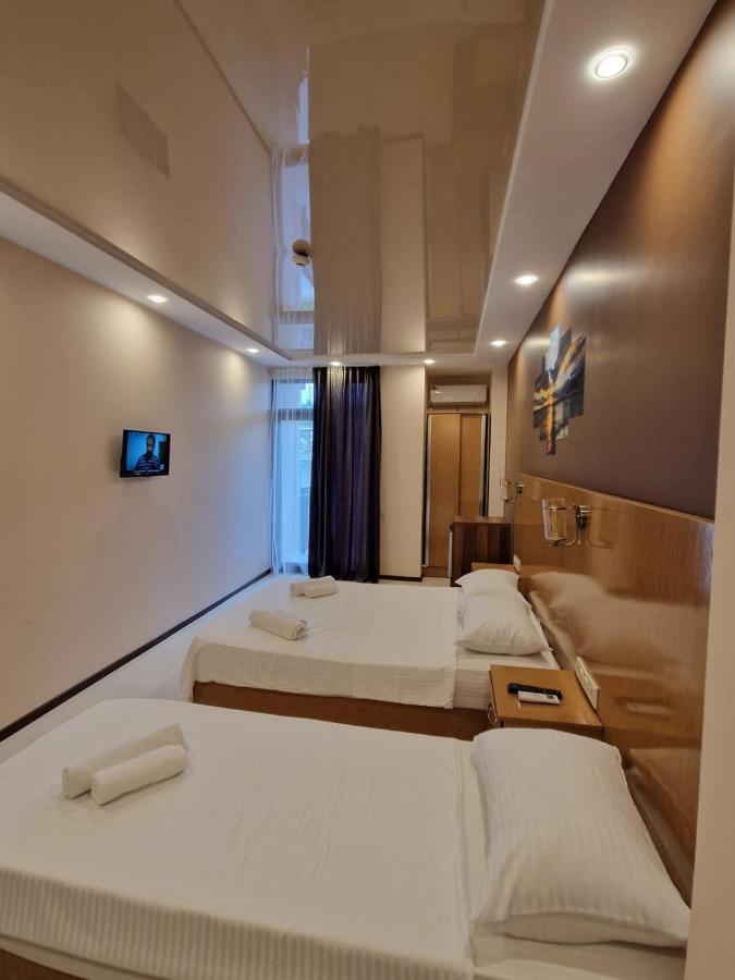 New House Kobuleti 2 Hotel Bagian luar foto