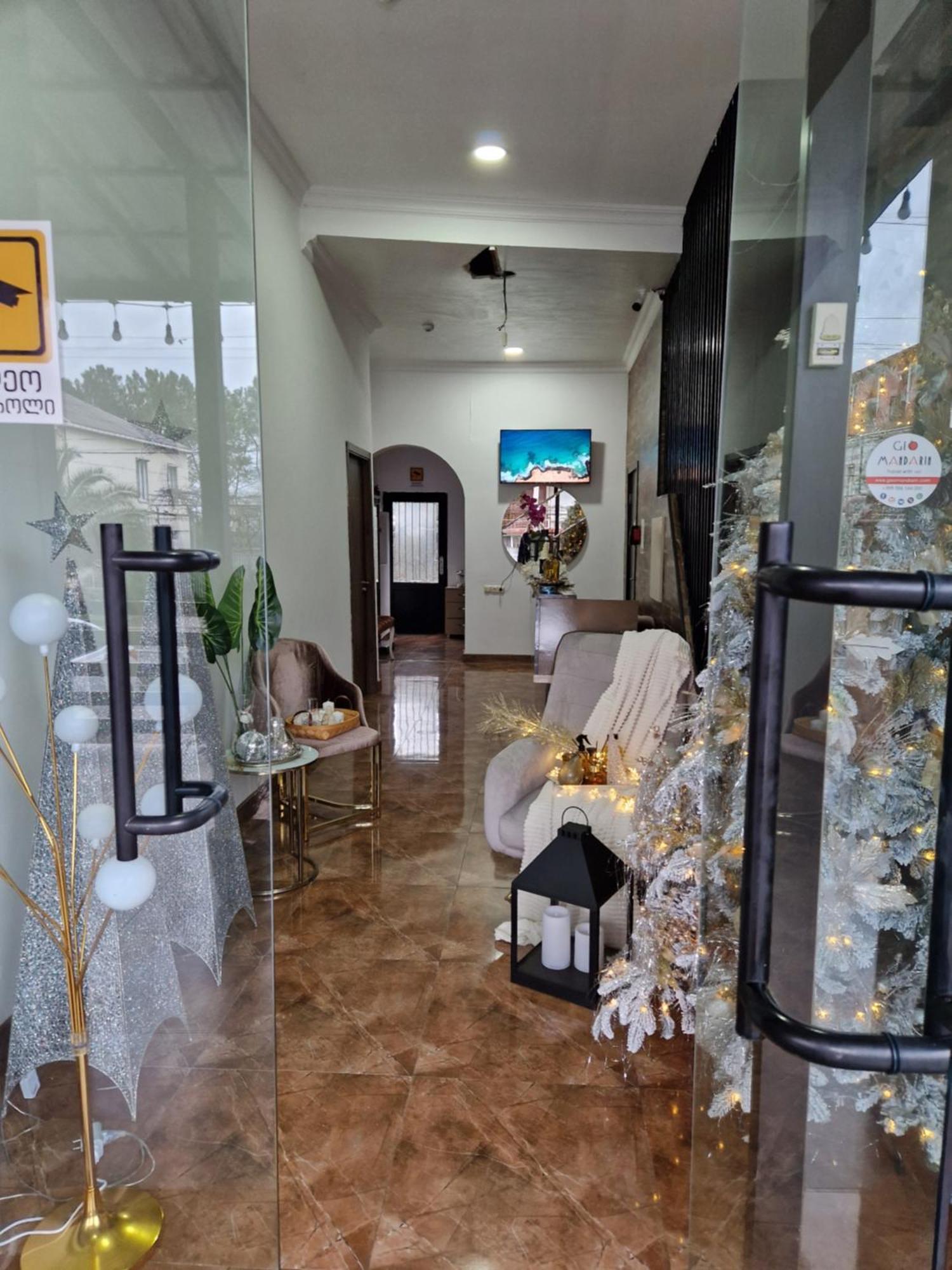 New House Kobuleti 2 Hotel Bagian luar foto