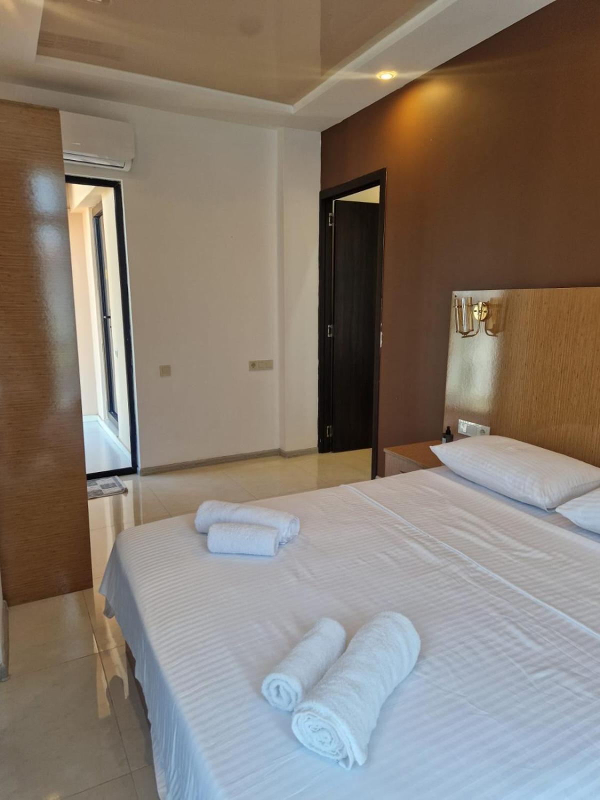 New House Kobuleti 2 Hotel Bagian luar foto