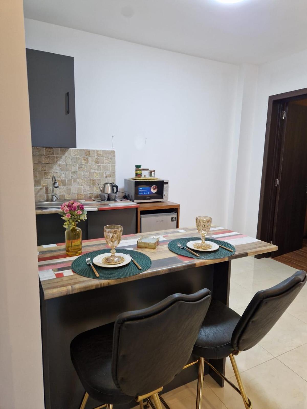 New House Kobuleti 2 Hotel Bagian luar foto