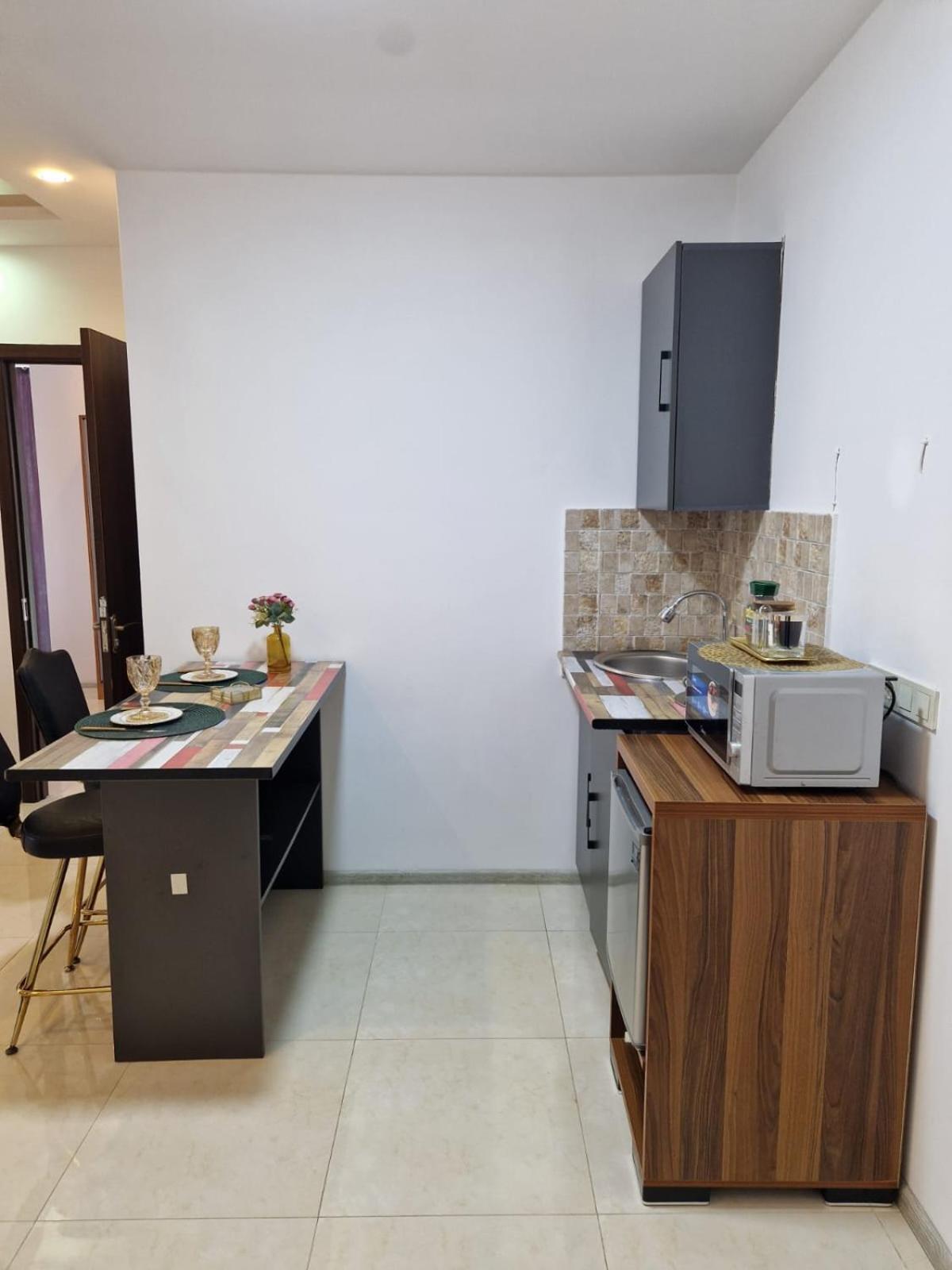 New House Kobuleti 2 Hotel Bagian luar foto